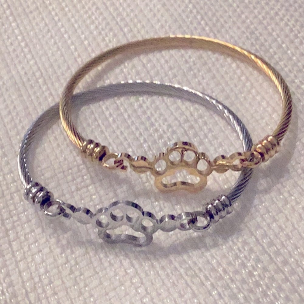 Bangle - Stainless Steel - Dog Mom Colors: Silver or Gold.